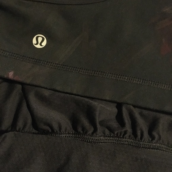 2 Lululemon no limit tank bundle - Picture 5 of 6